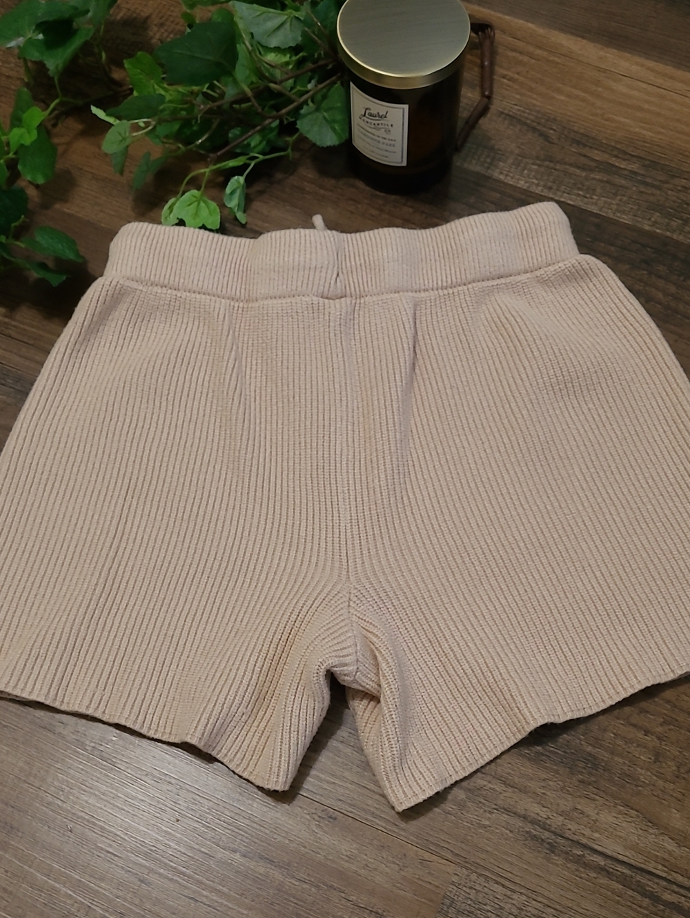 Tan Ribbed Knit Sweater Shorts - Picture 3 of 3